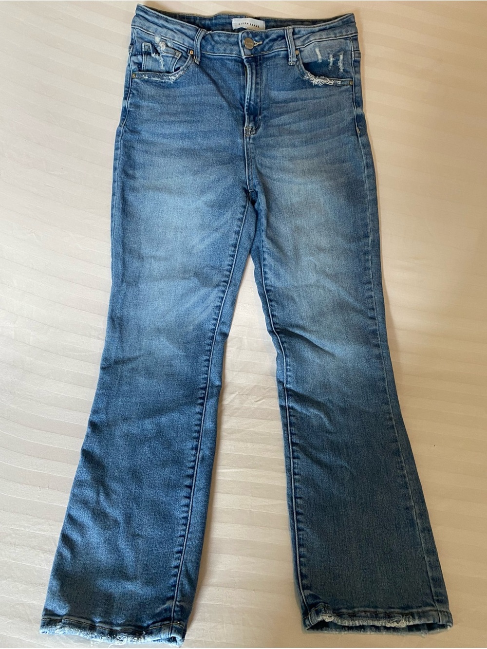 Risen Mid Rise Ankle Straight Jeans  - Mid  wash Size 9/29